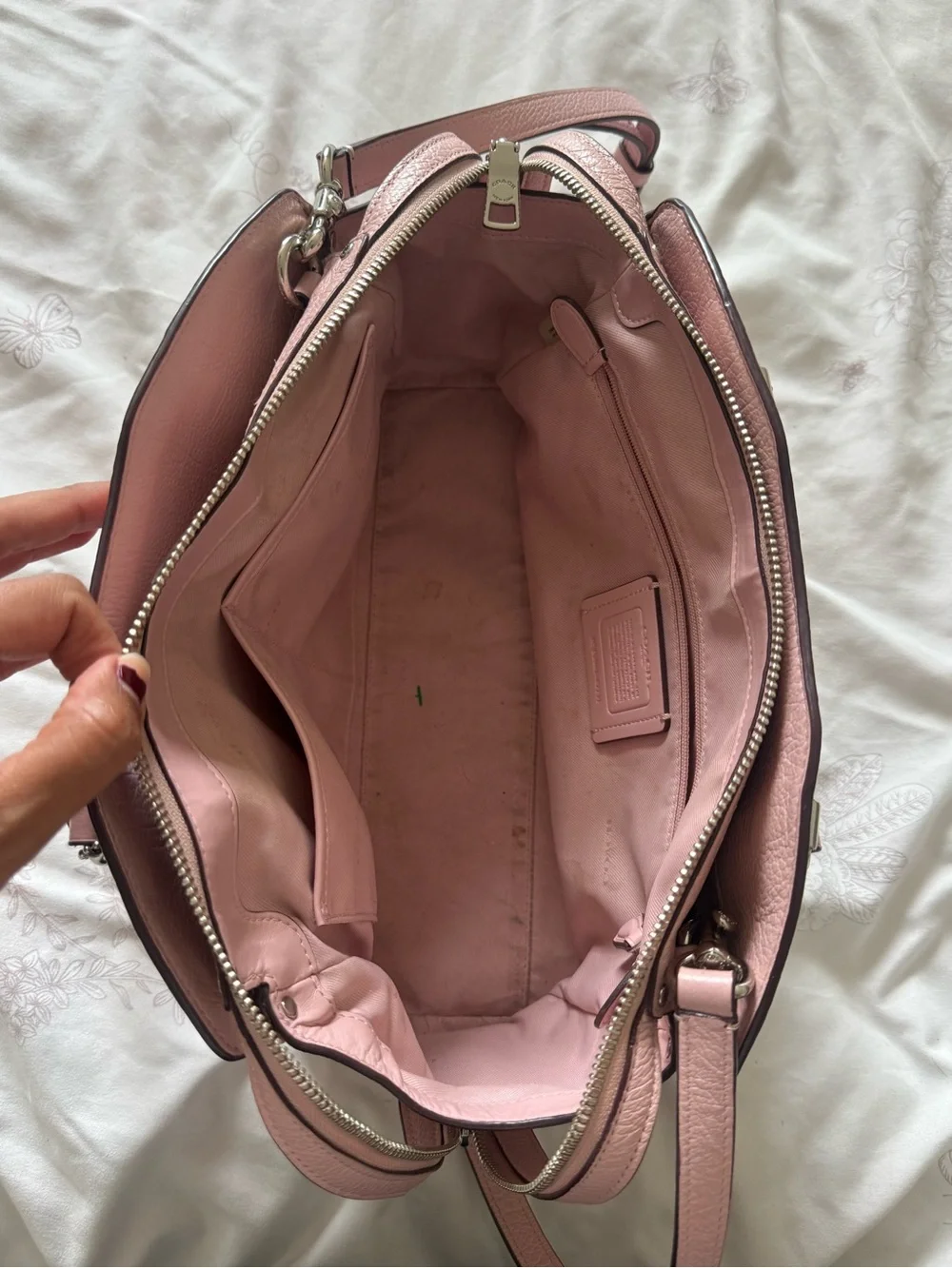Coach compact pebbled